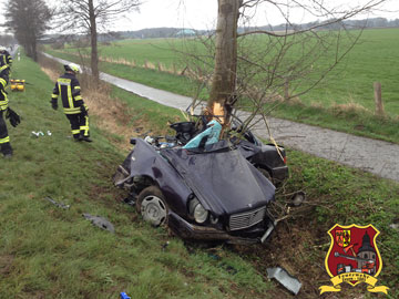 2014-04-06-Verkehrsunfall4w